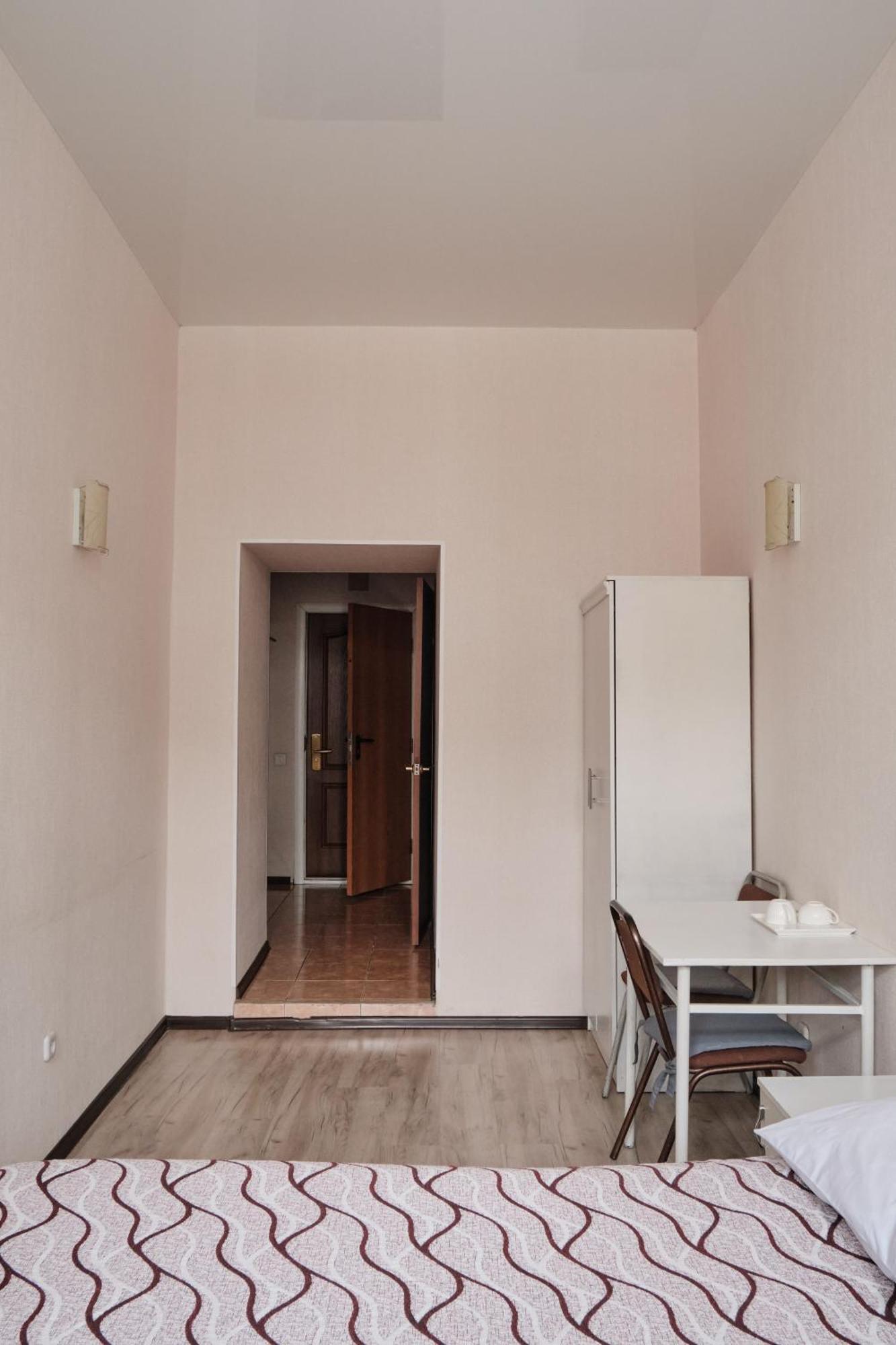 Hotel Europa Semey Buitenkant foto