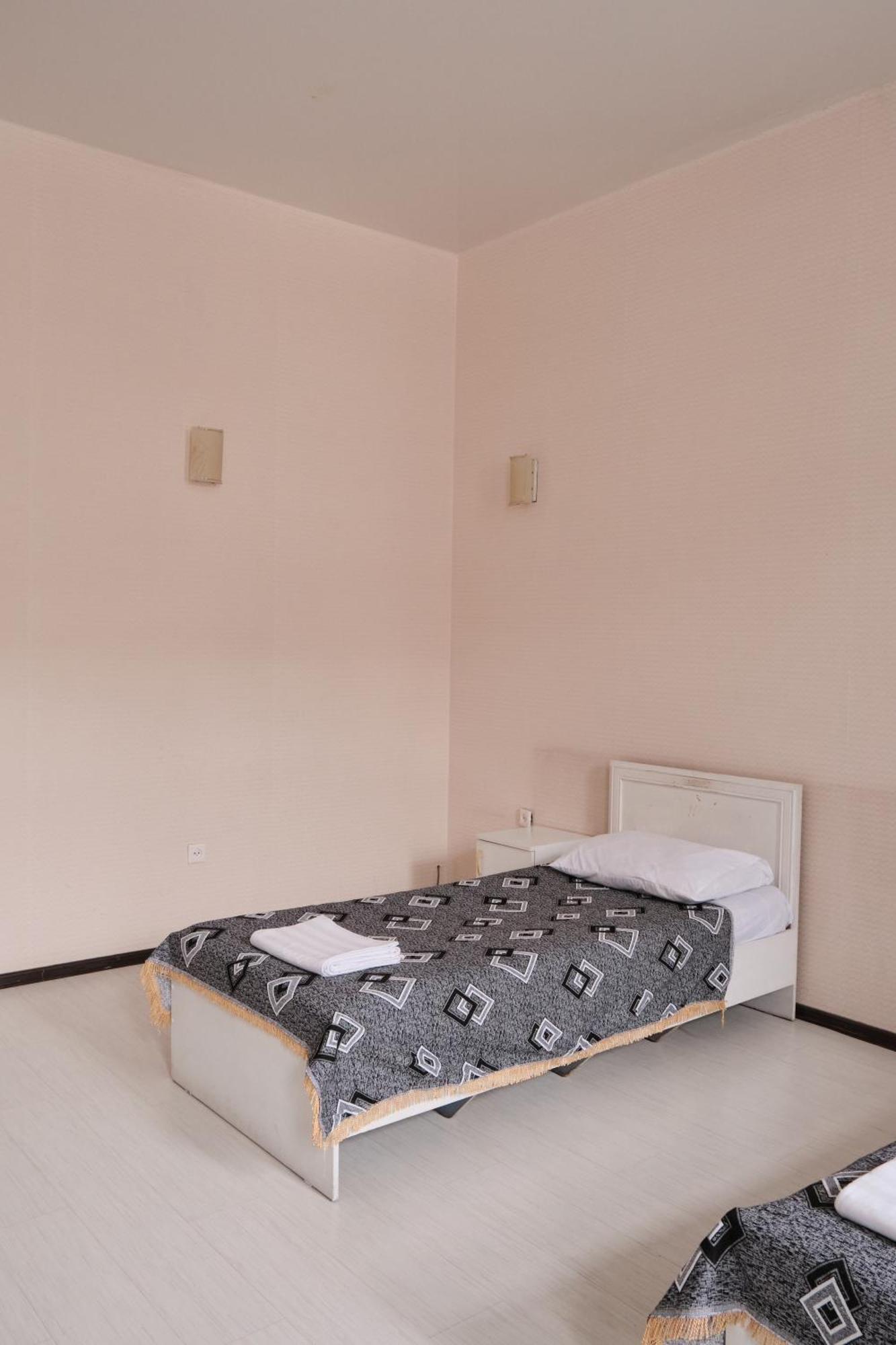 Hotel Europa Semey Buitenkant foto